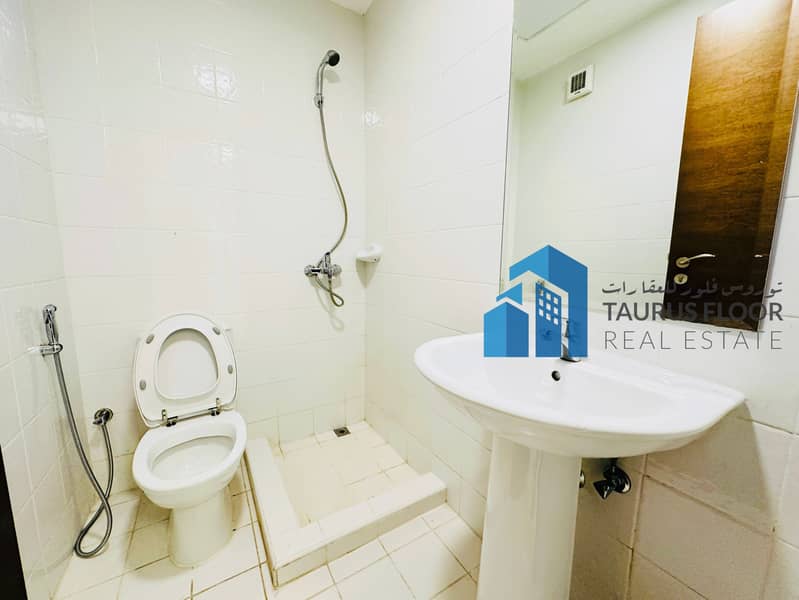 Elegant Spacious 2bhk with Maidroom Pets Friendly Kids Play Area - Image 11