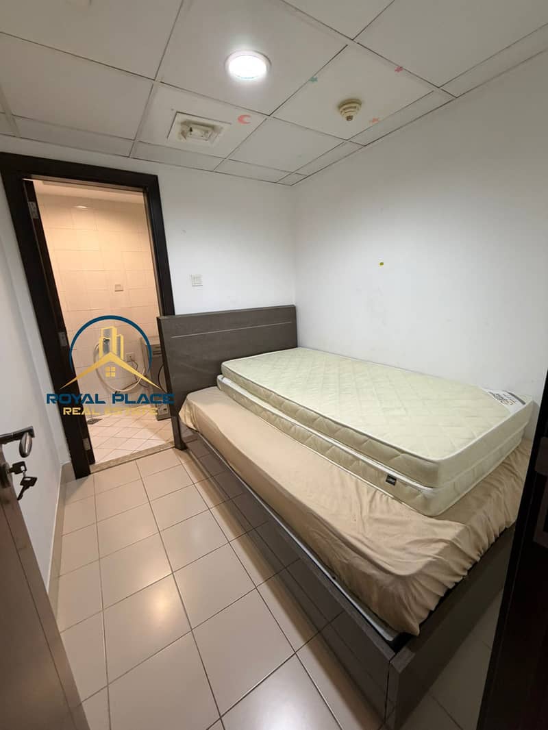 CHILLER FREE - MAIDS ROOM - CLOSED KITCHEN-UNFURNISHED - Image 8