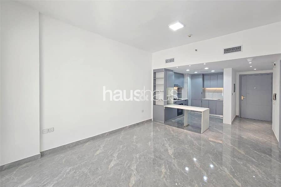 Vacant on Transfer | Upgraded | High floor Vacant on Transfer | Upgraded | High floor