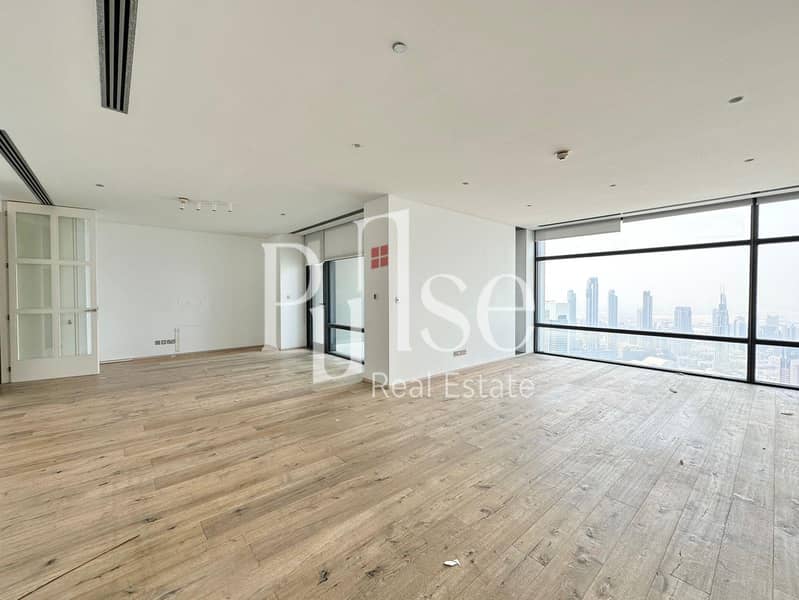 Modern Spacious Upgraded 3BR | Burj Khalifa View