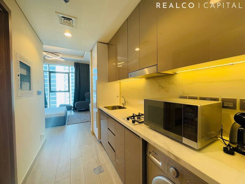 Fully Furnished Studio Available On 25th March