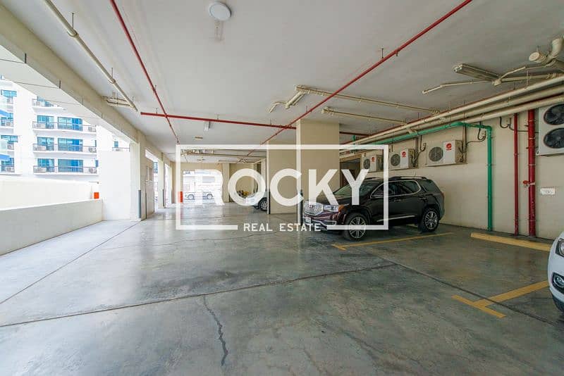 18 BurDubai_BakhashNew_Views&Amenities (24 of 27). jpg