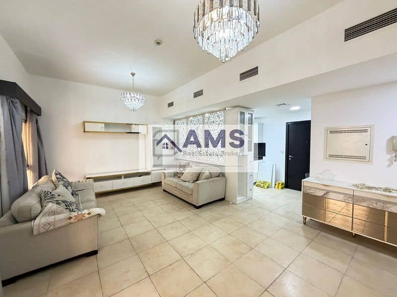 Open Kitchen I Upgraded I Vacant I Balcony