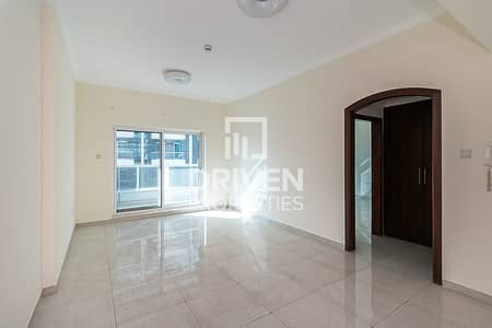 Huge Unit | 2 Balconies and Storage Room Huge Unit | 2 Balconies and Storage Room
