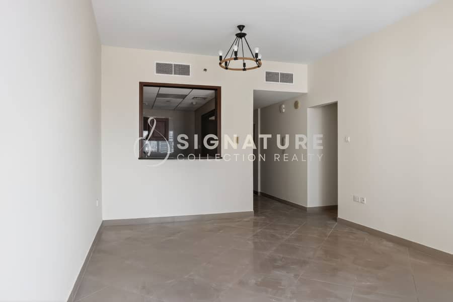 PREMIUM 2BHK I READY TO MOVE IN I NEAR METRO