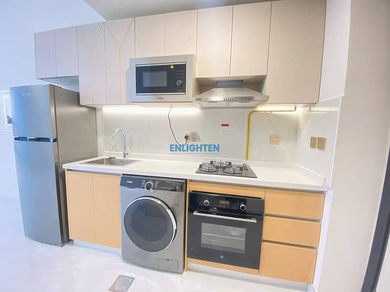 Higher Floor | Studio | Brand New | Arjan