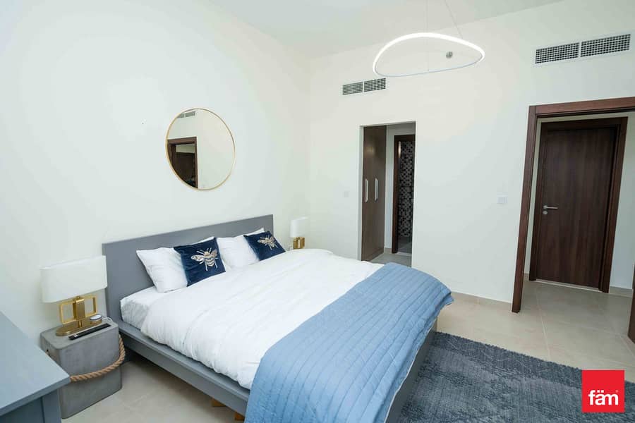 Fully Furnished I Chiller Free I Biggest Layout