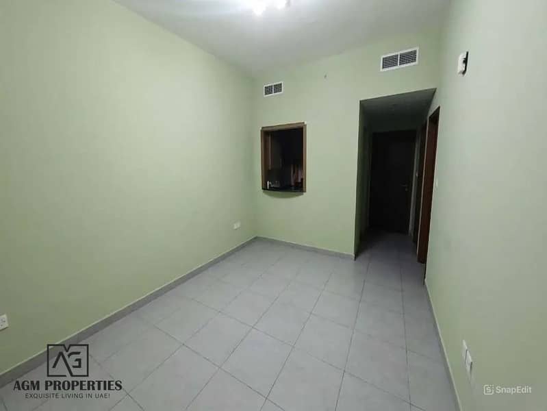 1 Bedroom Apartment | Ikarus Building | Downtown City View