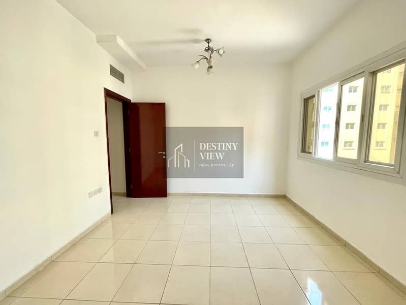 Spacious 1BHK Apartment with 2 Bathrooms | Free Parking | Family Building | Affordable Rent 37K