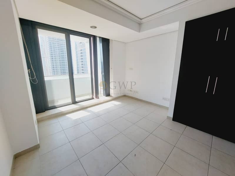 Near Metro|Next to Bonnington|With All Amenities Near Metro|Next to Bonnington|With All Amenities