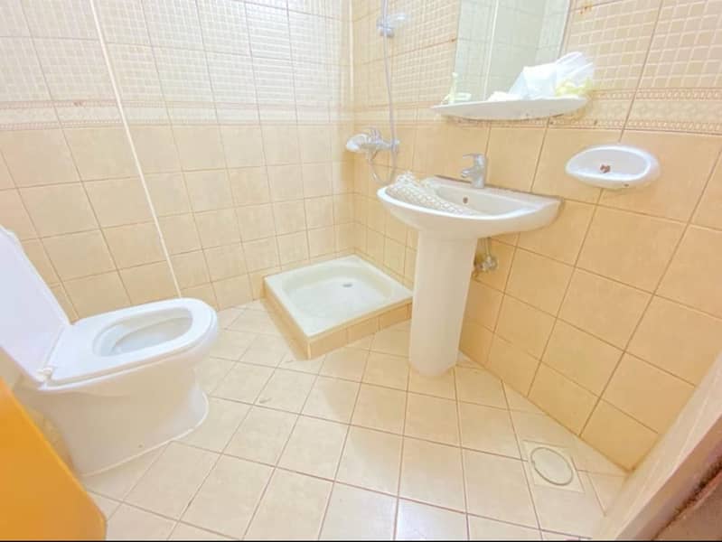 1bhk luxury apartment 2 bathroom gym pool maintenance free