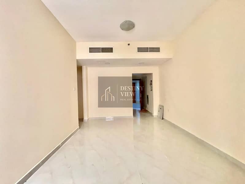 Spacious 1BHK Apartment | 950 Sqft | 1 Bathrooms | Prime Family Living | Rent 35K |