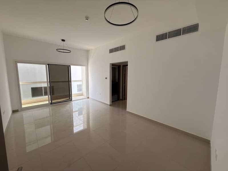 One-bedroom apartment for annual rent in Al Jurf 3, Ajman, near the Chinese Market and Tribal Center. Features include a master bedroom, two bathrooms