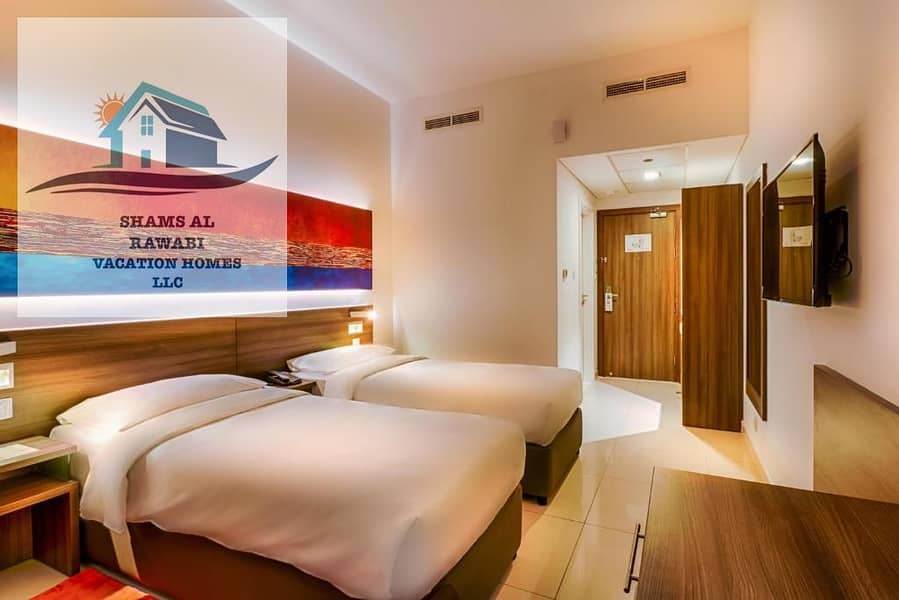 No Commission ! No Deposit ! Limited Offer ! Hotel Room ! Without Kitchen ! Near Metro !!