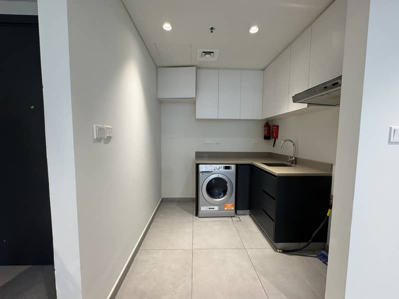 Hot Deal | 1BHK with Kitchen Appliances | Ready to Move | Prime Location