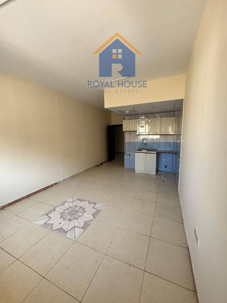 Al Qulaya'ah Studio with View