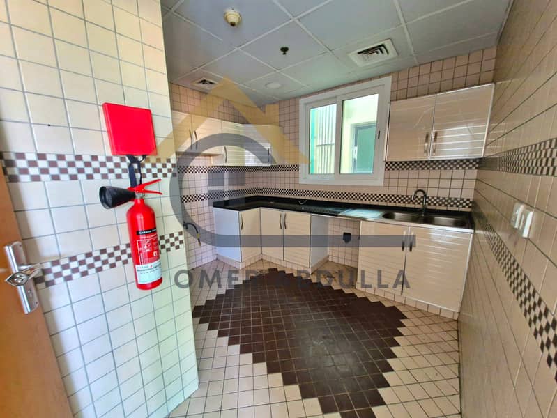 Luxury 1Bhk Apartment With Beautiful Kitchen In School Side Old Muwaileh