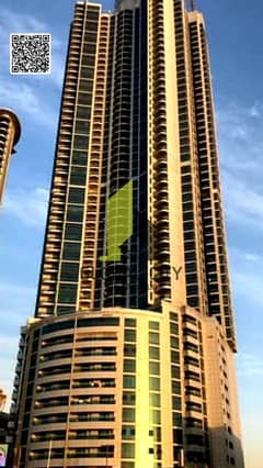 شقة واسعة بإطلالة على البحر والمدينة، غرفتا نوم بالإضافة إلى صالة ومطبخ مغلق، حمامان وموقف سيارات، متاحة للإيجار فقط بسعر 63,000.00