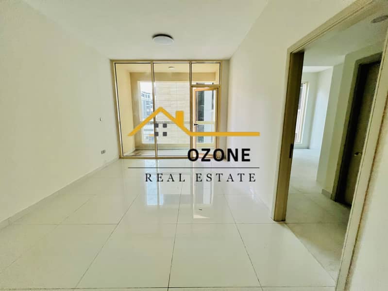 Wow brand new building with pool parking gym and wardrobes good location easy exit to dubai