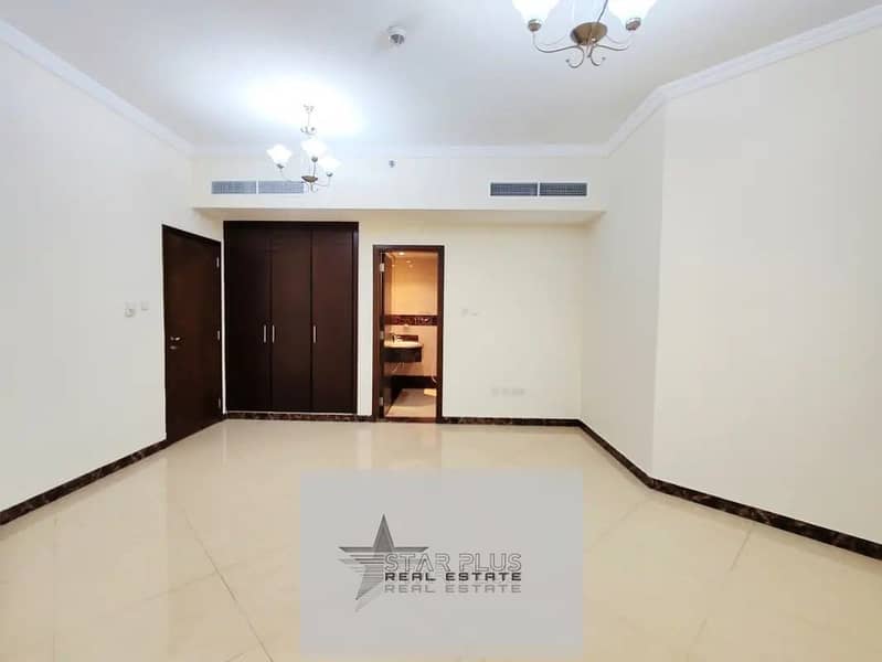 BIG SIZE 2 BEDROOM APARTMENT IN FAMILY BUILDING READY TO MOVE ,,,,,,