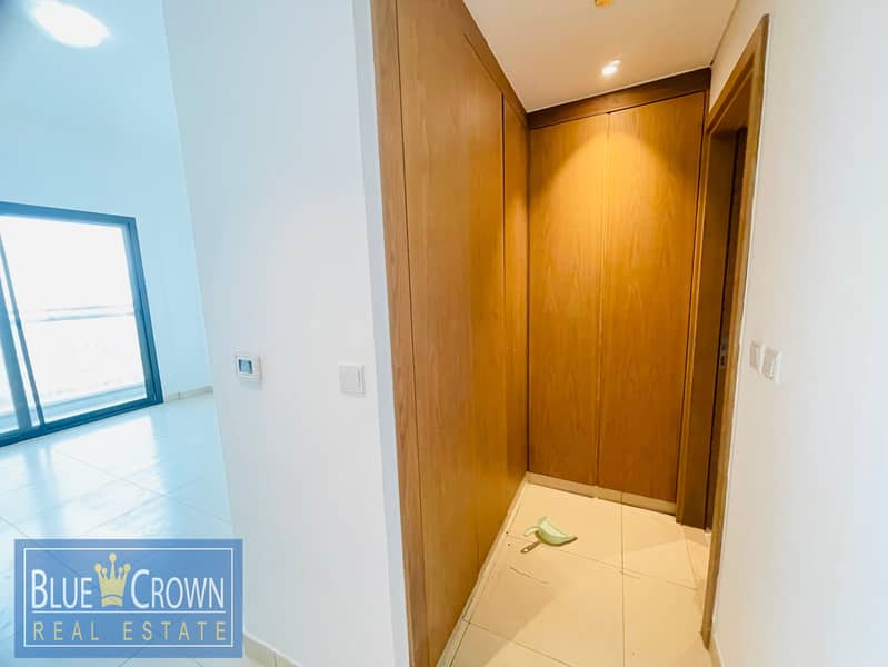 Spacious | Prime location | 1BR With Open View - Image 6