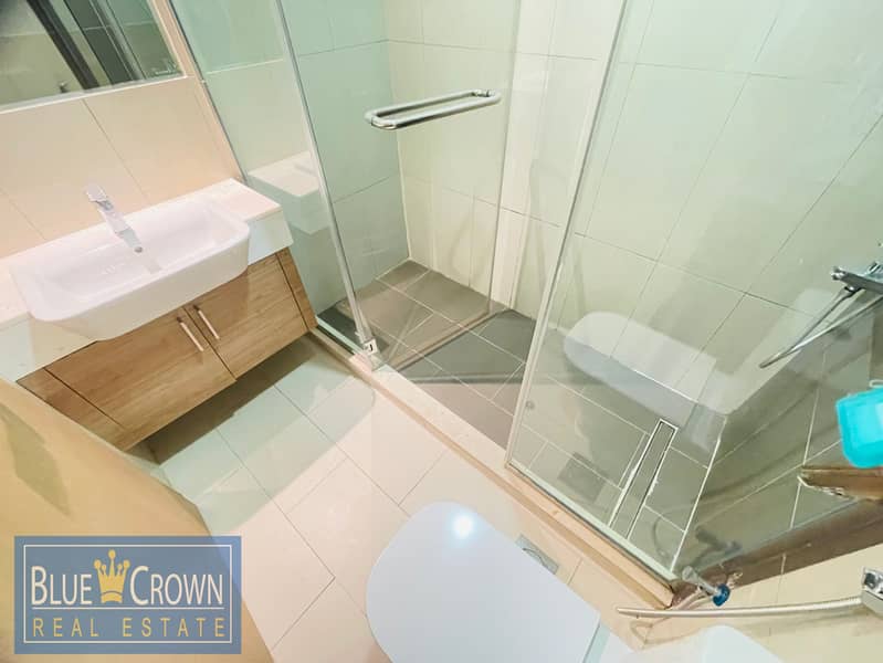 Spacious | Prime location | 1BR With Open View - Image 9