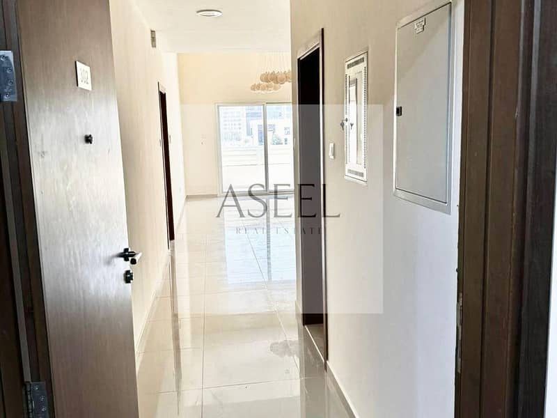 Spacious | Prime Location | Vacant on Transfer - Image 8