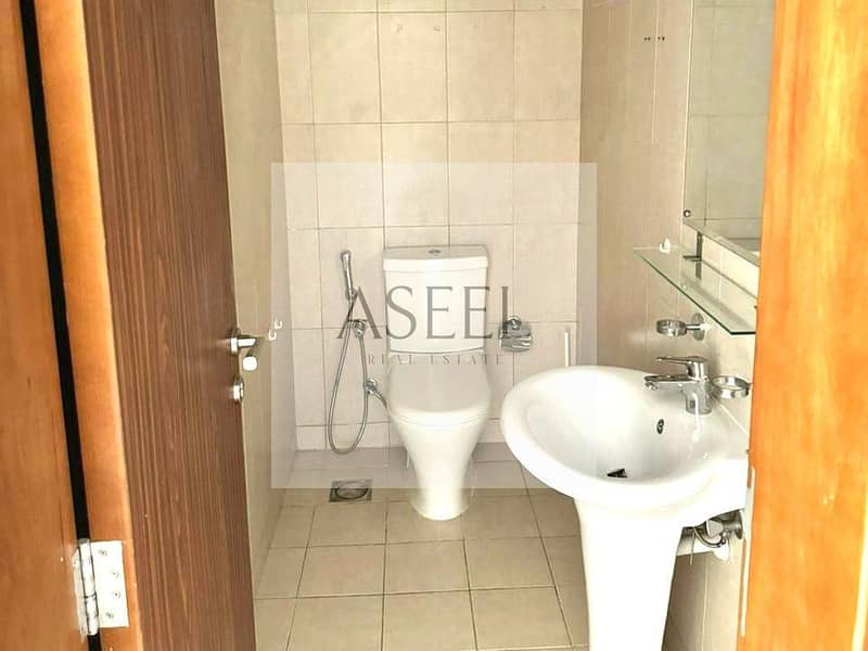 Spacious | Prime Location | Vacant on Transfer - Image 9