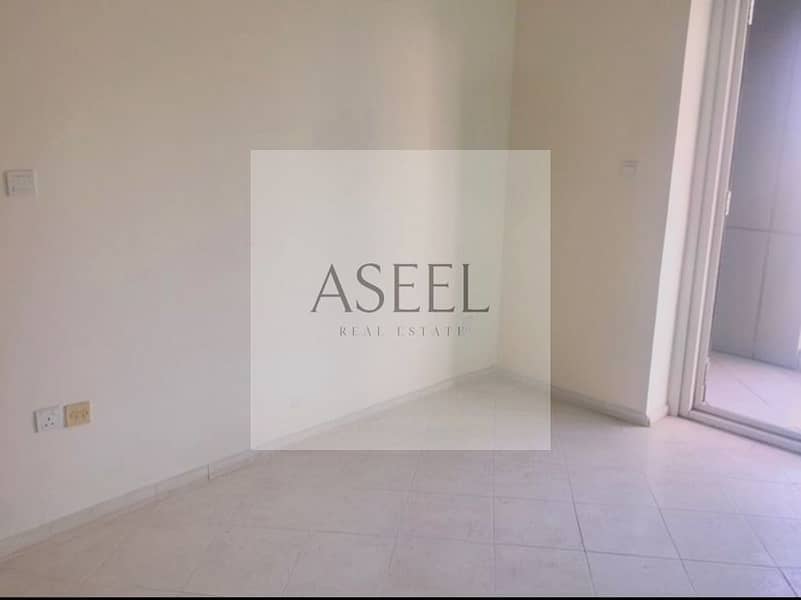 Large Layout | Unfurnished | Available - Image 8