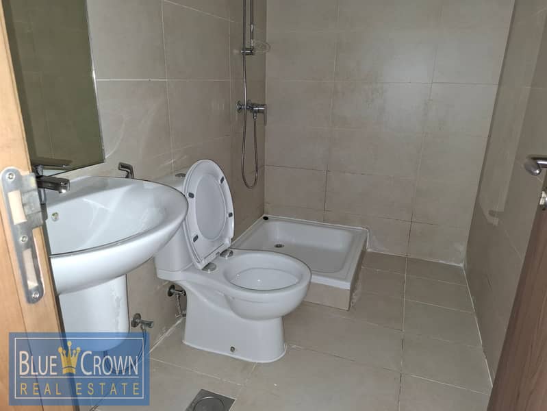 Superb View:Prime Location:Maid's Room:Near Metro - Image 24