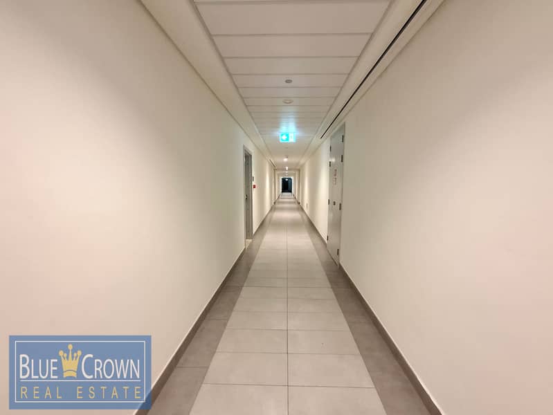 Superb View:Prime Location:Maid's Room:Near Metro - Image 25