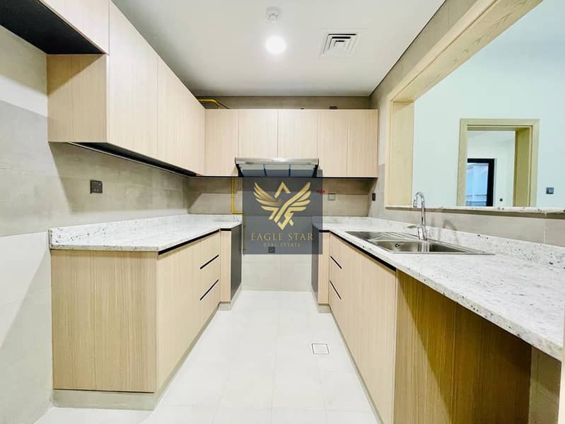 Open Kitchen / Spacious 1 Bed / Near Park / Book Now