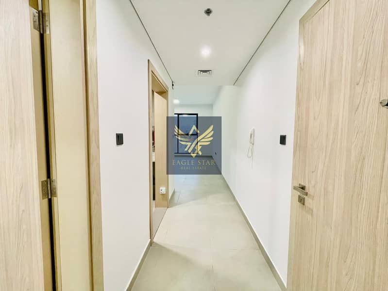 Open Kitchen / Spacious 1 Bed / Near Park / Book Now