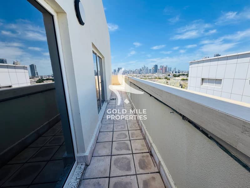 Elegant 2 Bedroom with Rooftop Terrace - Spacious Layout - Pool & GYM - Image 11