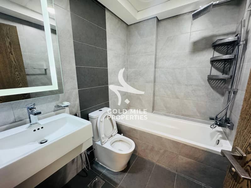 Elegant 2 Bedroom with Rooftop Terrace - Spacious Layout - Pool & GYM - Image 15