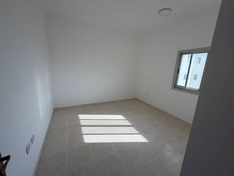 Spacious, bright apartment with balcony for rent, Da Nang, Vietnam