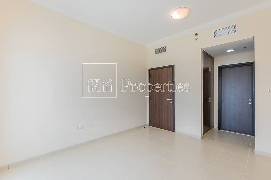 Spacious layout 1BHK apartment in New Building