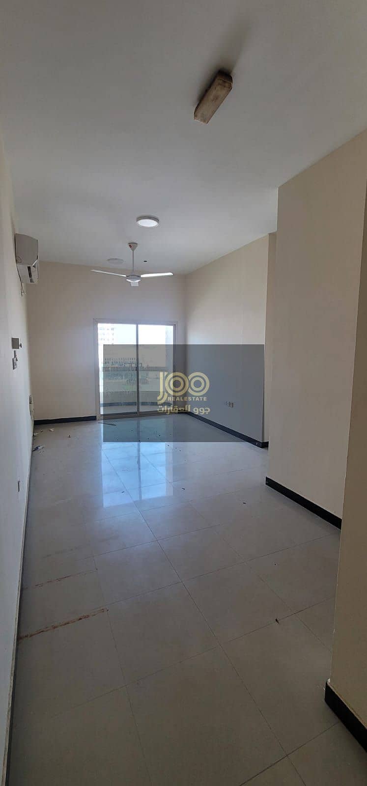 Prime location close to all services / Newly renovated, spacious and practical