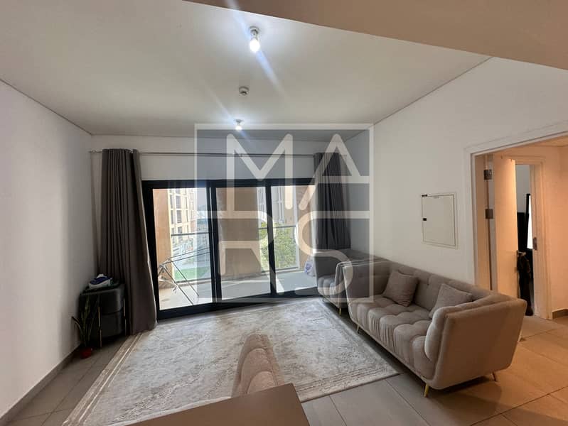 Specious luxury one bedroom full furnished available for rent in Al Mamsha community