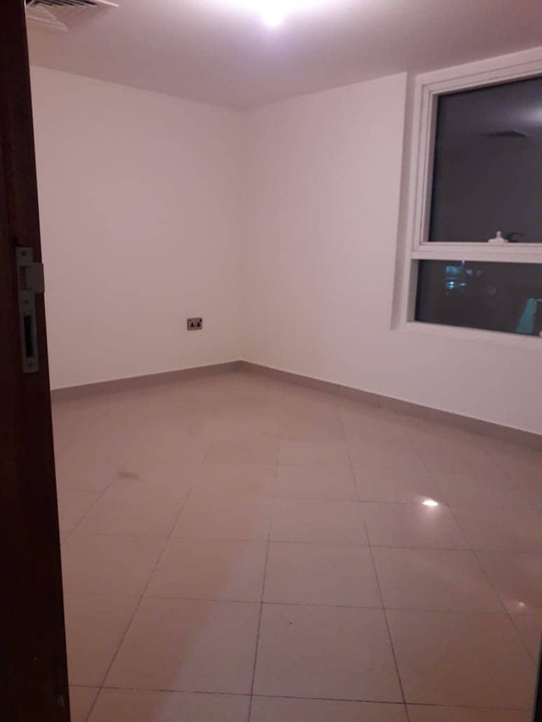 CENTRAL AC 1 Bed Room Hall Available In Shabiya 11 CENTRAL AC 1 Bed Room Hall Available In Shabiya 11