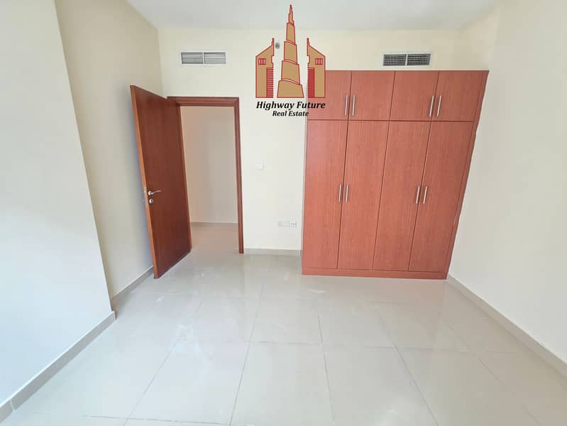 Luxury 1bhk apartments with balcony 2bathroom wardrobe master bedroom parking in Muwaileh