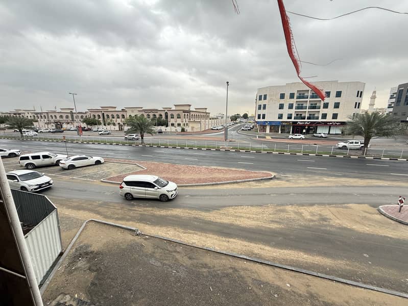 BRAND NEW FIRST SHAFTING Luxury 2bhk 3washroom with balcony with Waldrop school aera Muwaileh Sharjah