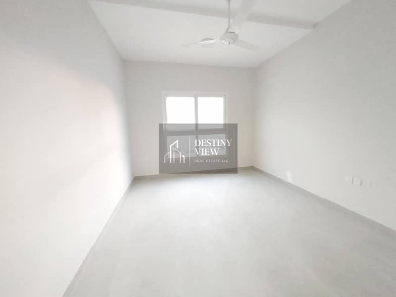 A levish 1Bhk Apartment Available in new muwaileh near to park