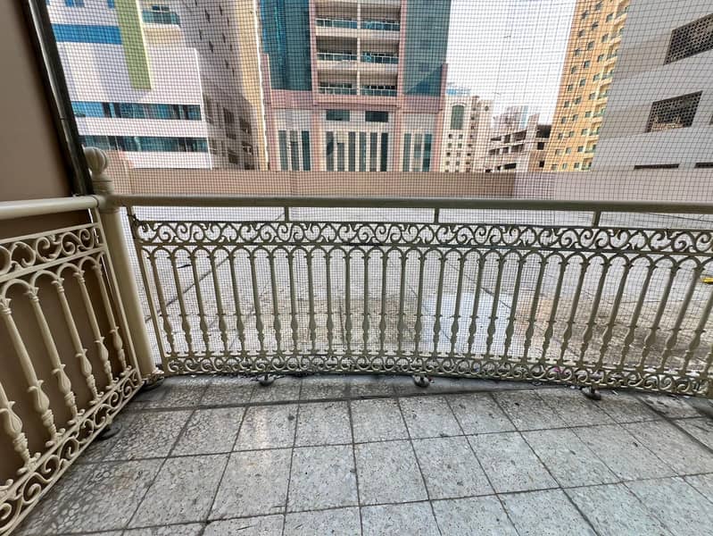 Luxury 2bhk 3BathRoom+maidroom maintenance free prime location location only for family55k 4 cheque payment