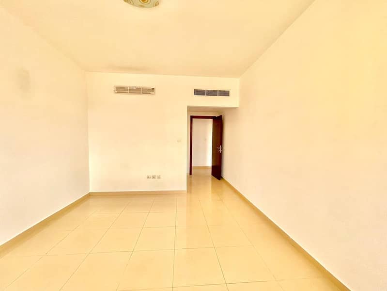 Lavish 2bhk full family building near in new muwailah sharjah with balcony 55k
