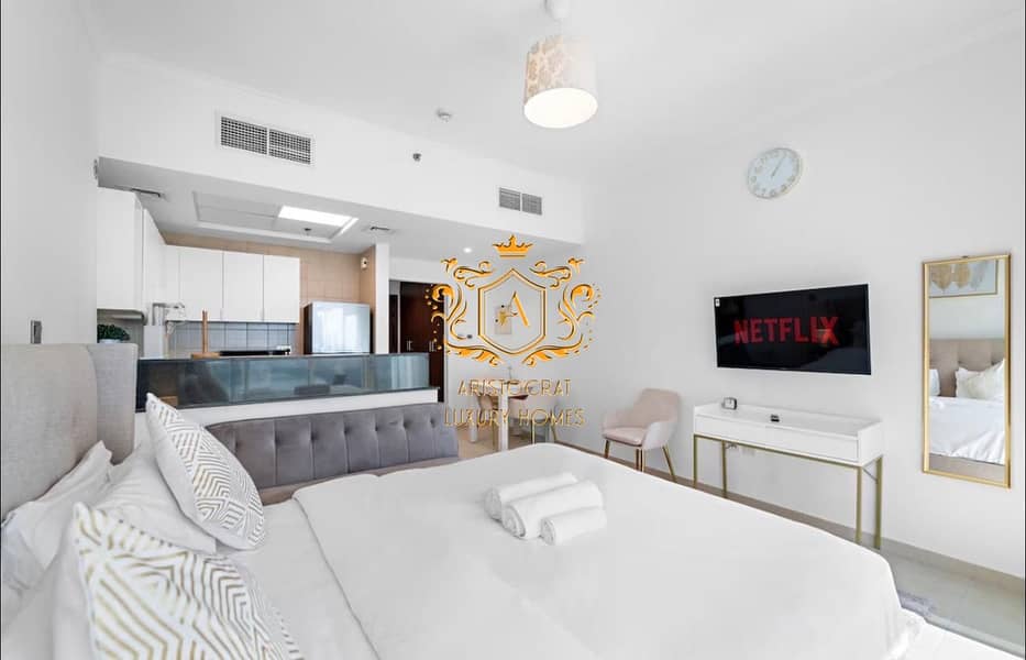 Furnished Studio Flat I 1 parking Included - Image 7