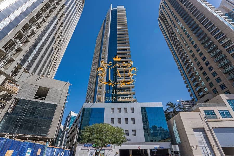 Furnished Studio Flat I 1 parking Included - Image 23