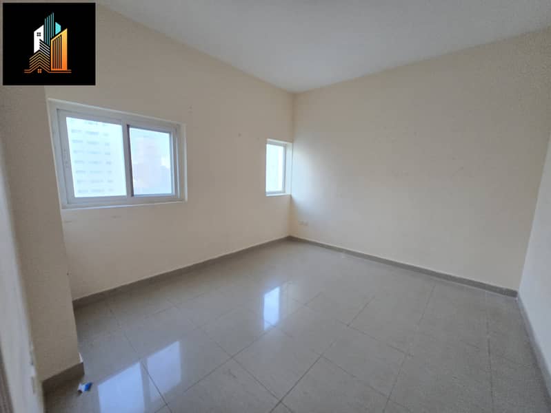 FREE PARKING+CLEAN 1BHK/1 BATHROOM+CENTRAL AC/GAS IN FAMILY BUILDING