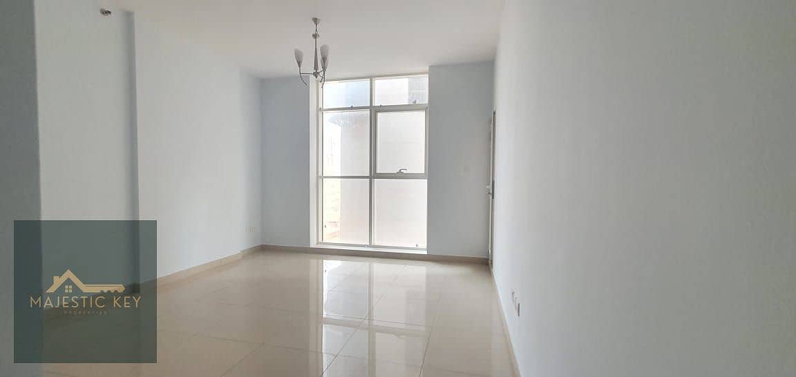 BIGGEST APARTMENT!!1BHK APARTMENT WITH BALCONY AND CENTRALISED AC AND CENTRALISED GAS JUST IN 30k