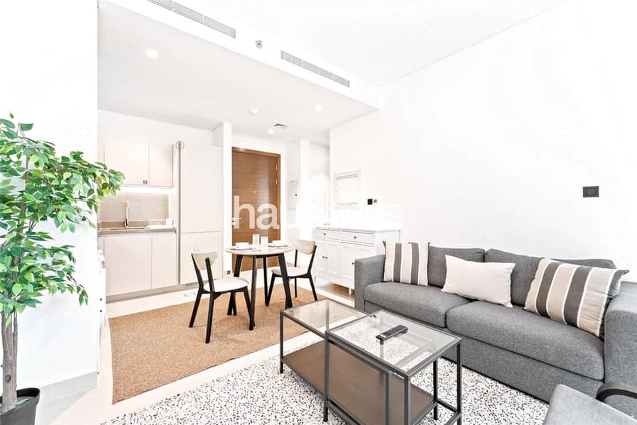 Ready to move | Fully Furnished | Pool View